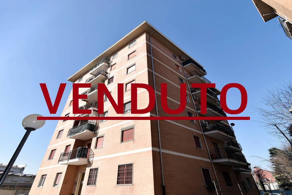 appartamento in vendita a Milano in zona Gorla