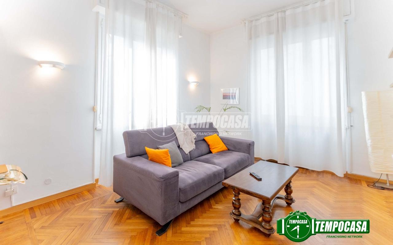 appartamento in vendita a Milano in zona Parco Solari