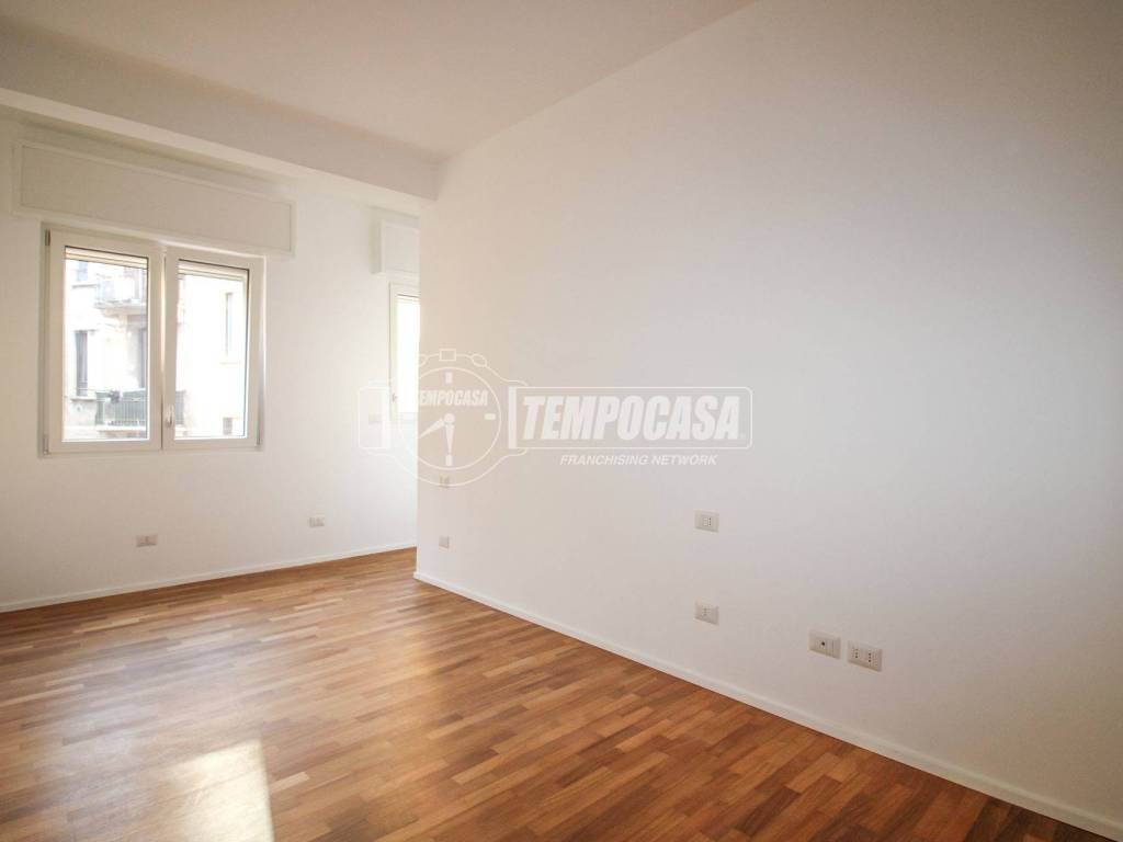 appartamento in vendita a Milano in zona Piazzale Lodi