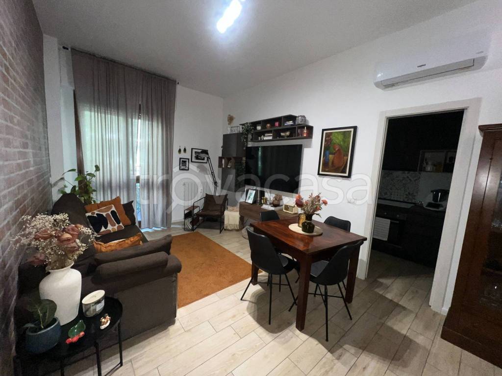 appartamento in vendita a Milano in zona Gallaratese