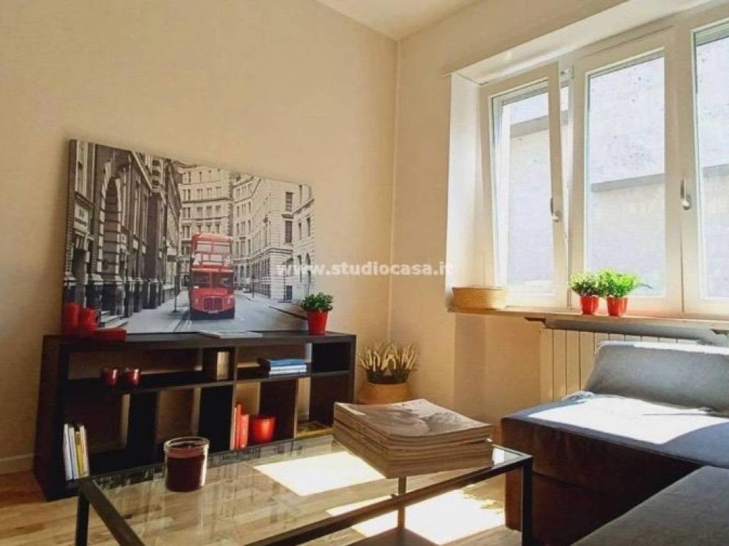 appartamento in vendita a Milano in zona Solari