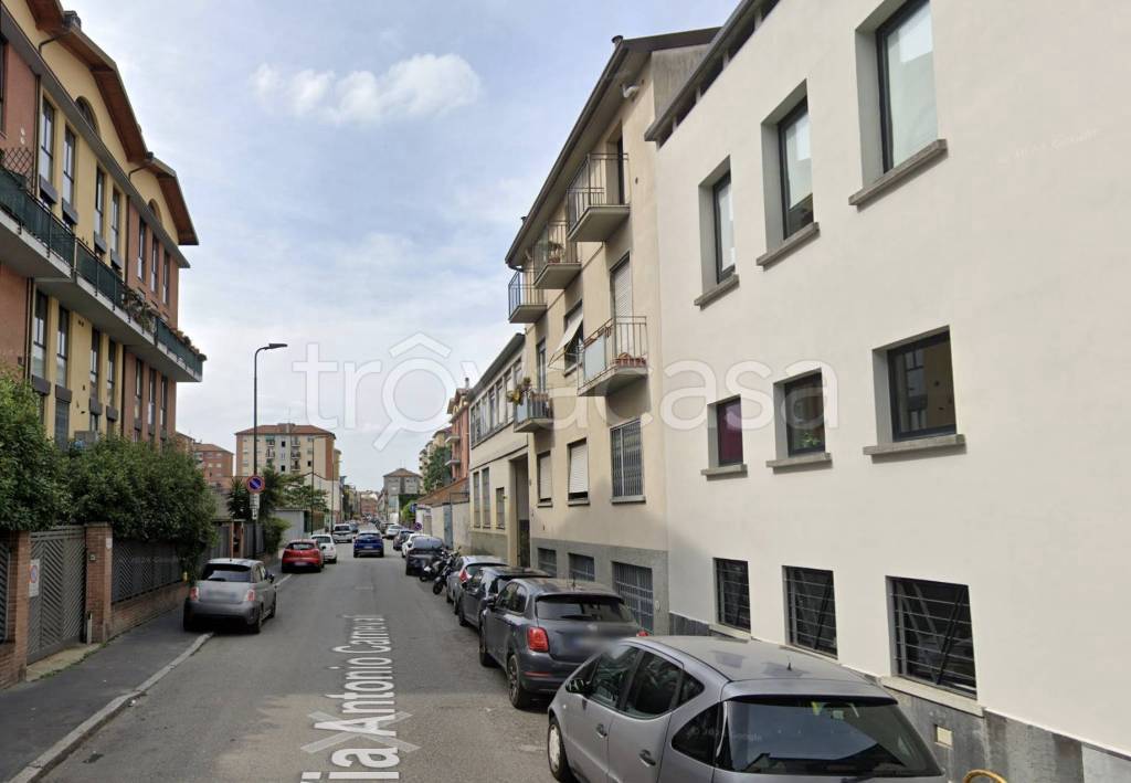 appartamento in vendita a Milano in zona Dergano