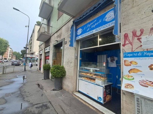 negozio in vendita a Milano in zona Isola