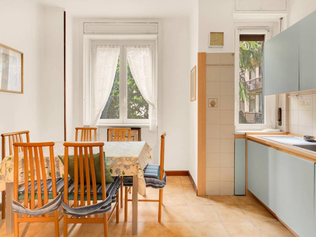 appartamento in vendita a Milano in zona Famagosta