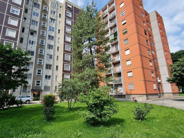 appartamento in vendita a Milano in zona Affori
