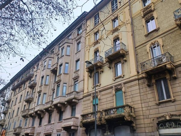 negozio in vendita a Milano in zona Centro Direzionale