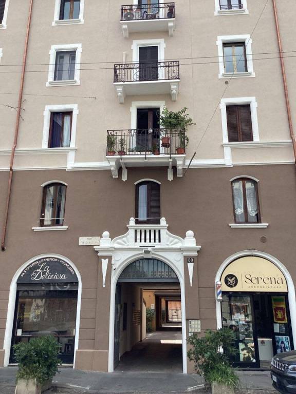 appartamento in vendita a Milano in zona Loreto