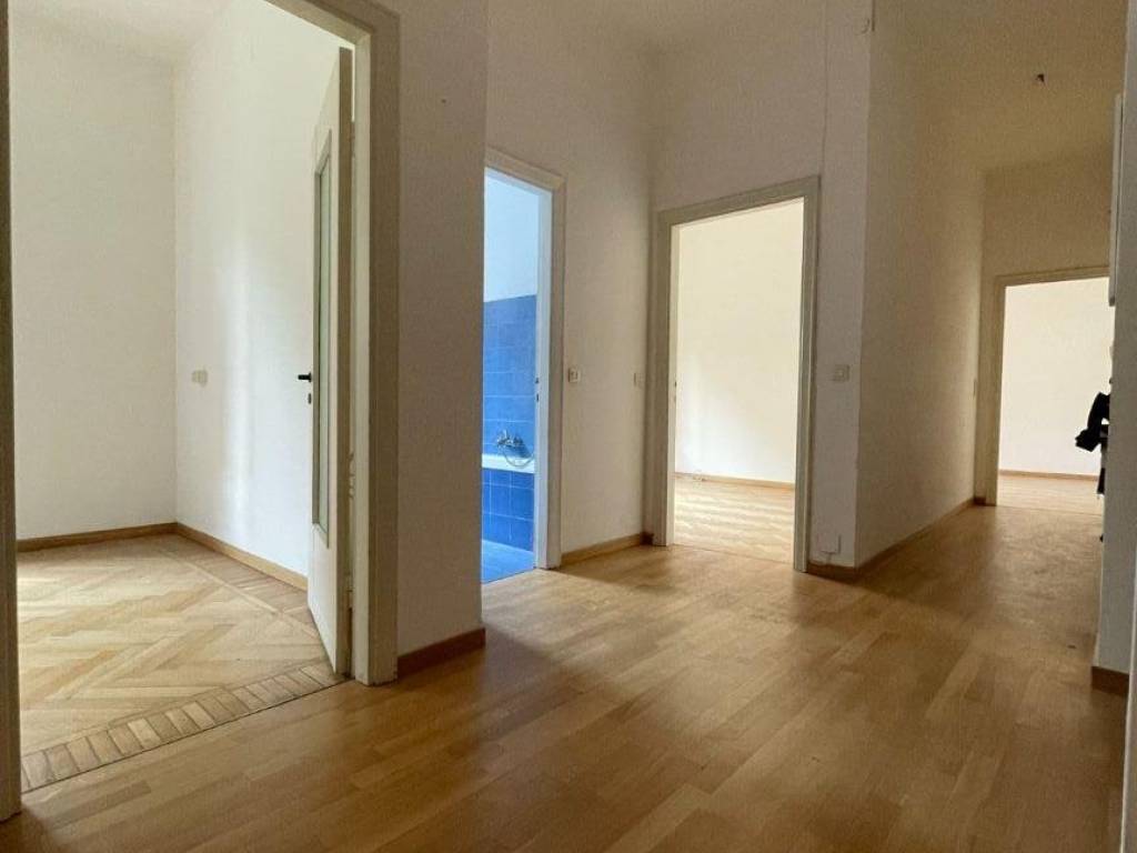 appartamento in vendita a Milano in zona Porta Nuova
