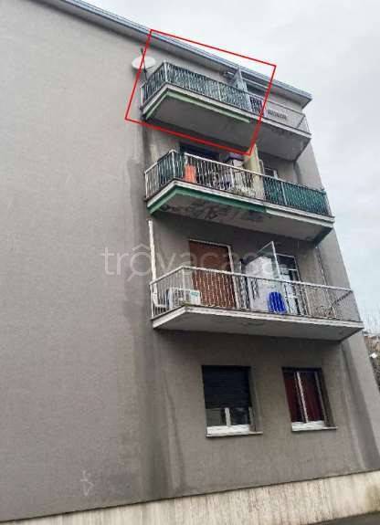 appartamento in vendita a Milano in zona Quinto Romano
