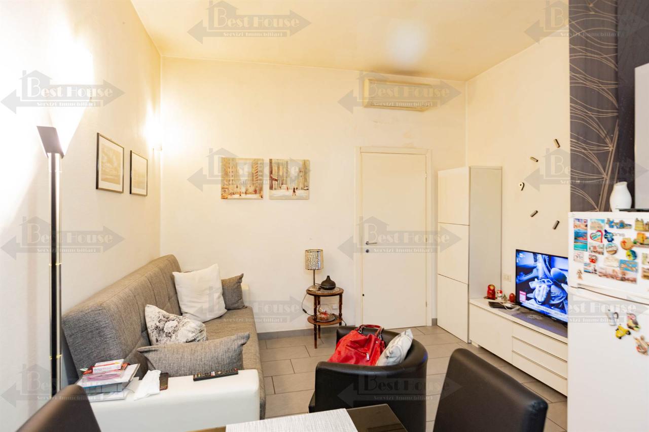appartamento in vendita a Milano in zona Crescenzago