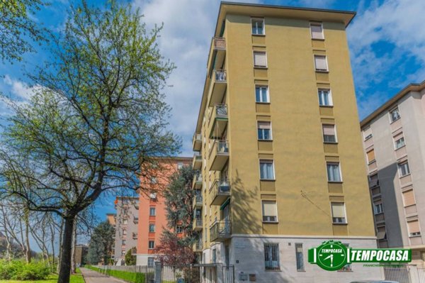 appartamento in vendita a Milano in zona Dergano