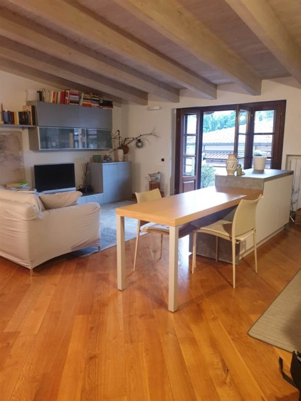 appartamento in vendita a Milano in zona Quinto Romano