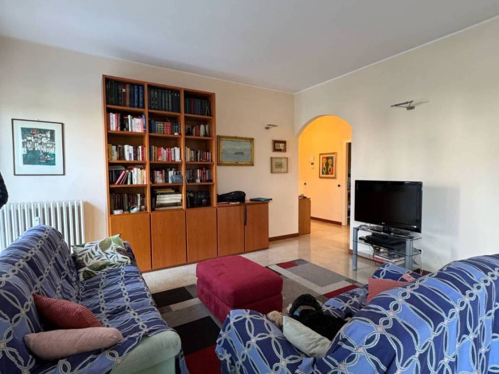 appartamento in vendita a Milano in zona Famagosta