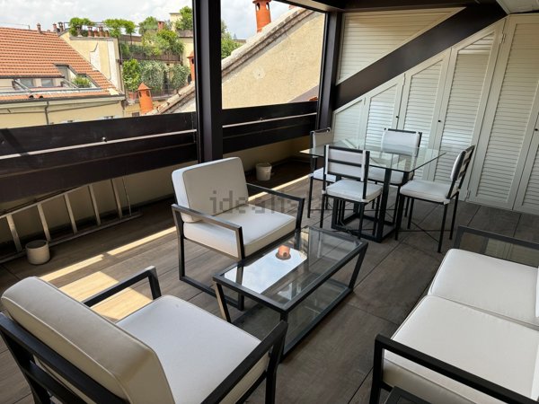 appartamento in vendita a Milano in zona Cadorna