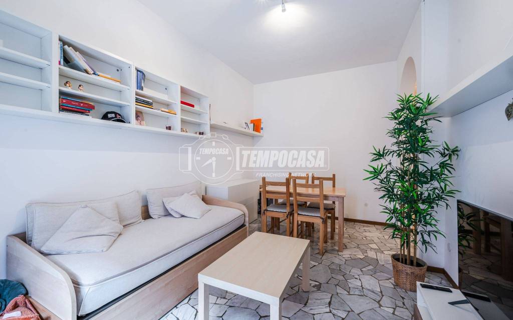 appartamento in vendita a Milano in zona Lambrate