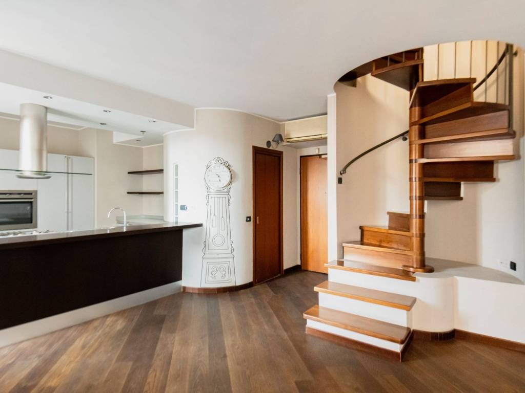 appartamento in vendita a Milano in zona Loreto