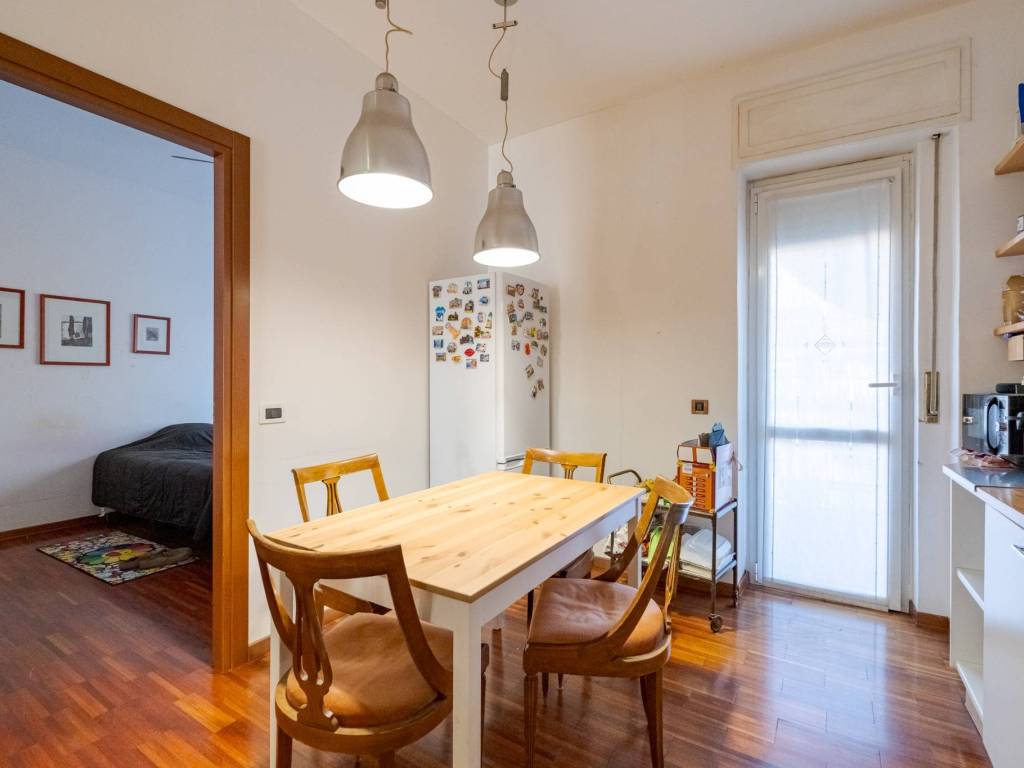 appartamento in vendita a Milano in zona Famagosta