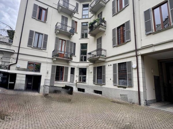 appartamento in vendita a Milano in zona Centro Storico