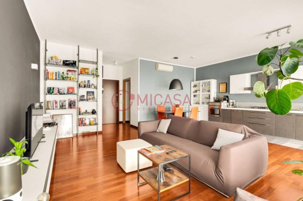 appartamento in vendita a Milano in zona Isola