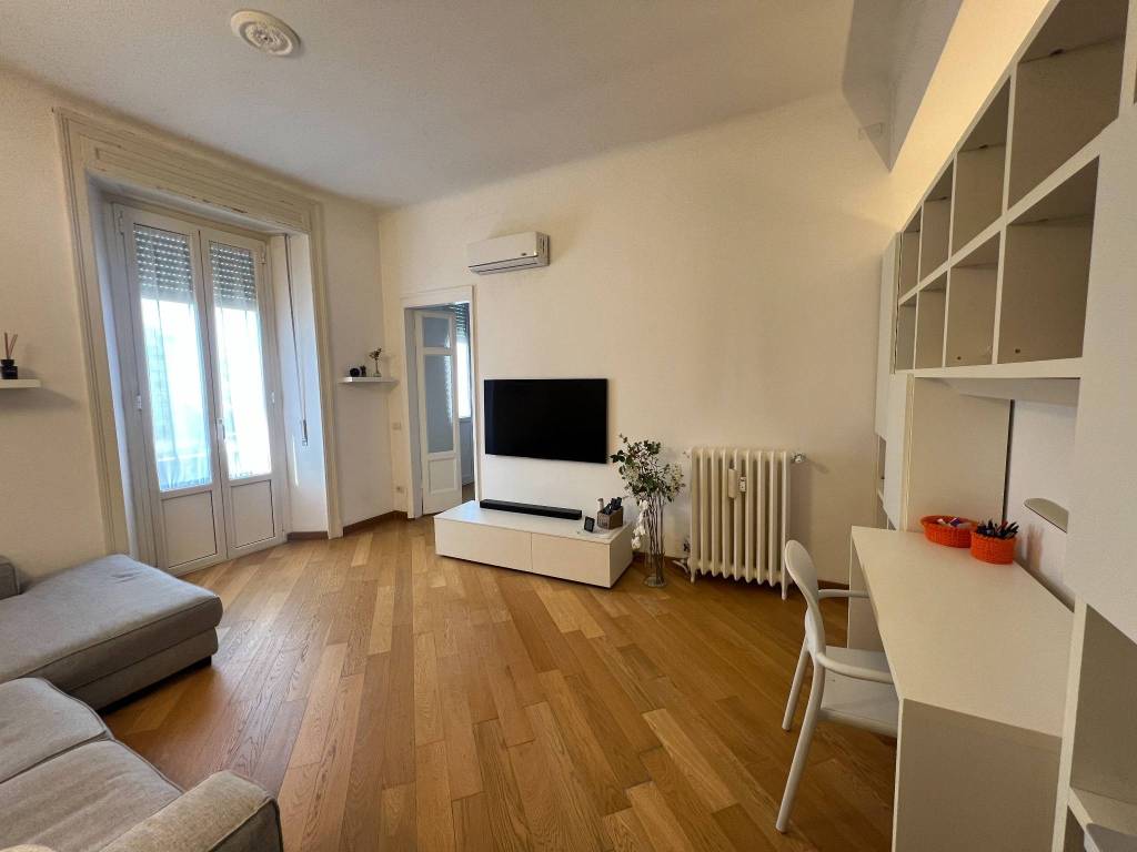 appartamento in vendita a Milano in zona Porta Vittoria