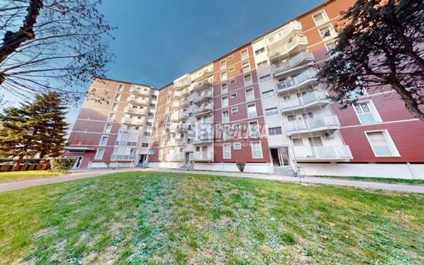 appartamento in vendita a Milano in zona Morsenchio