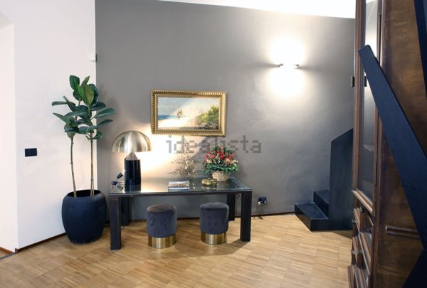 appartamento in vendita a Milano in zona Sant'Ambrogio
