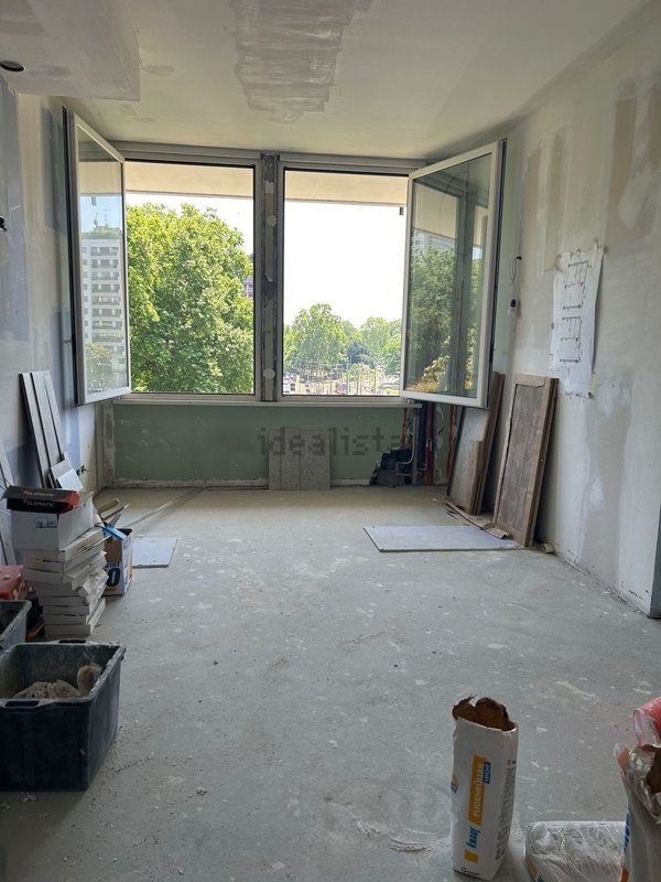 appartamento in vendita a Milano in zona Centro Direzionale