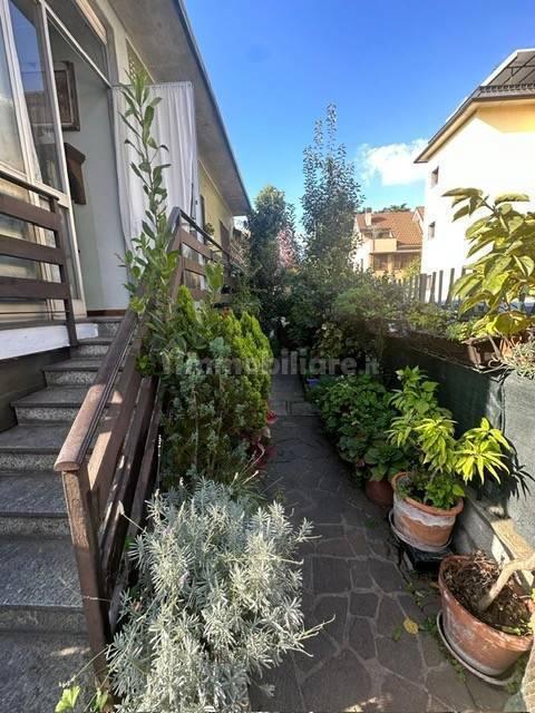 casa indipendente in vendita a Milano in zona Bovisasca