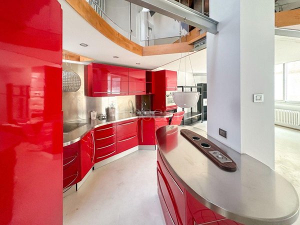 appartamento in vendita a Milano in zona Isola