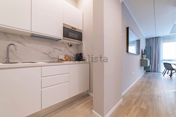 appartamento in vendita a Milano in zona Porta Nuova