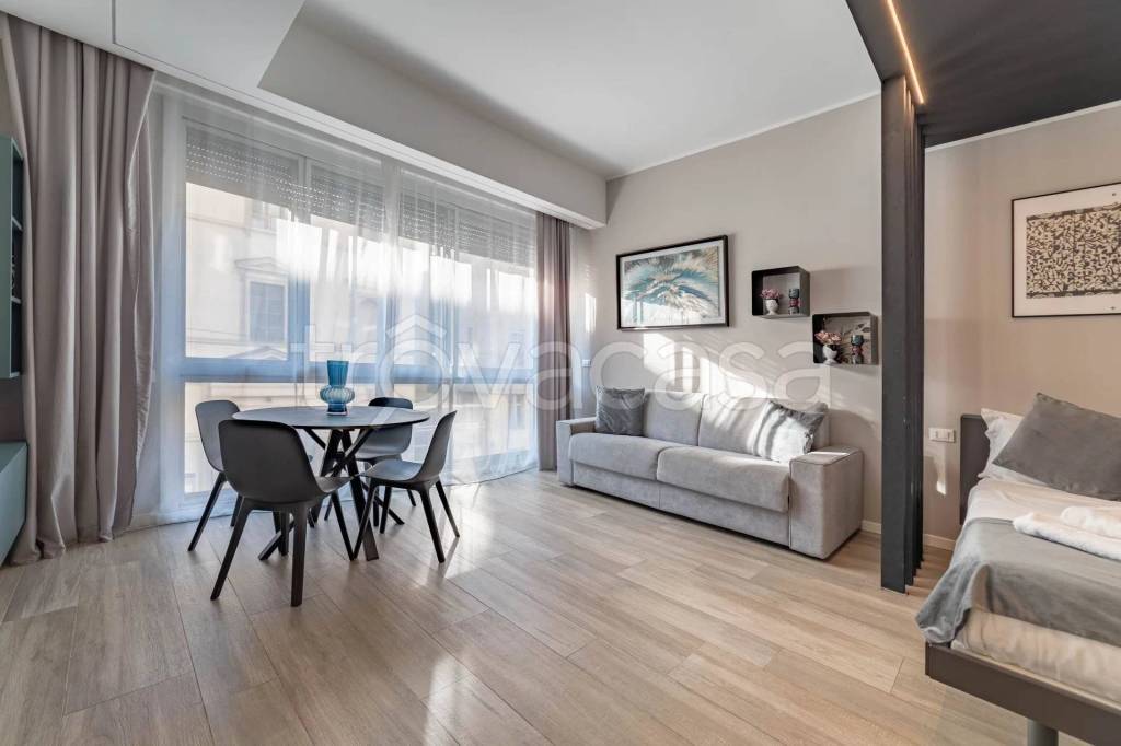appartamento in vendita a Milano in zona Porta Nuova
