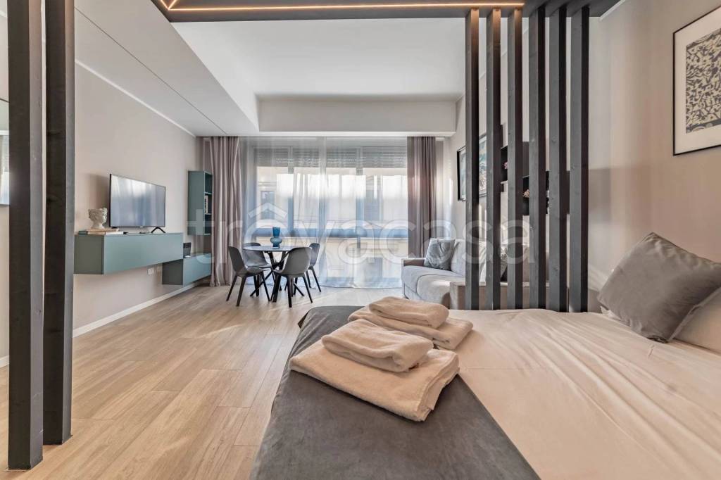 appartamento in vendita a Milano in zona Porta Nuova