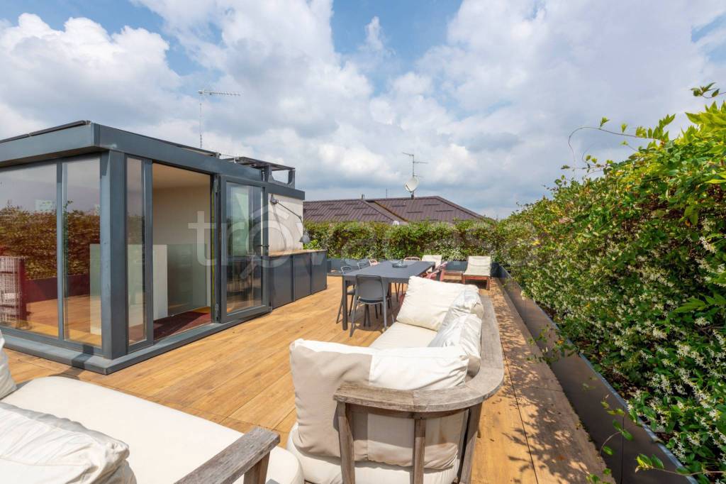 appartamento in vendita a Milano in zona Solari