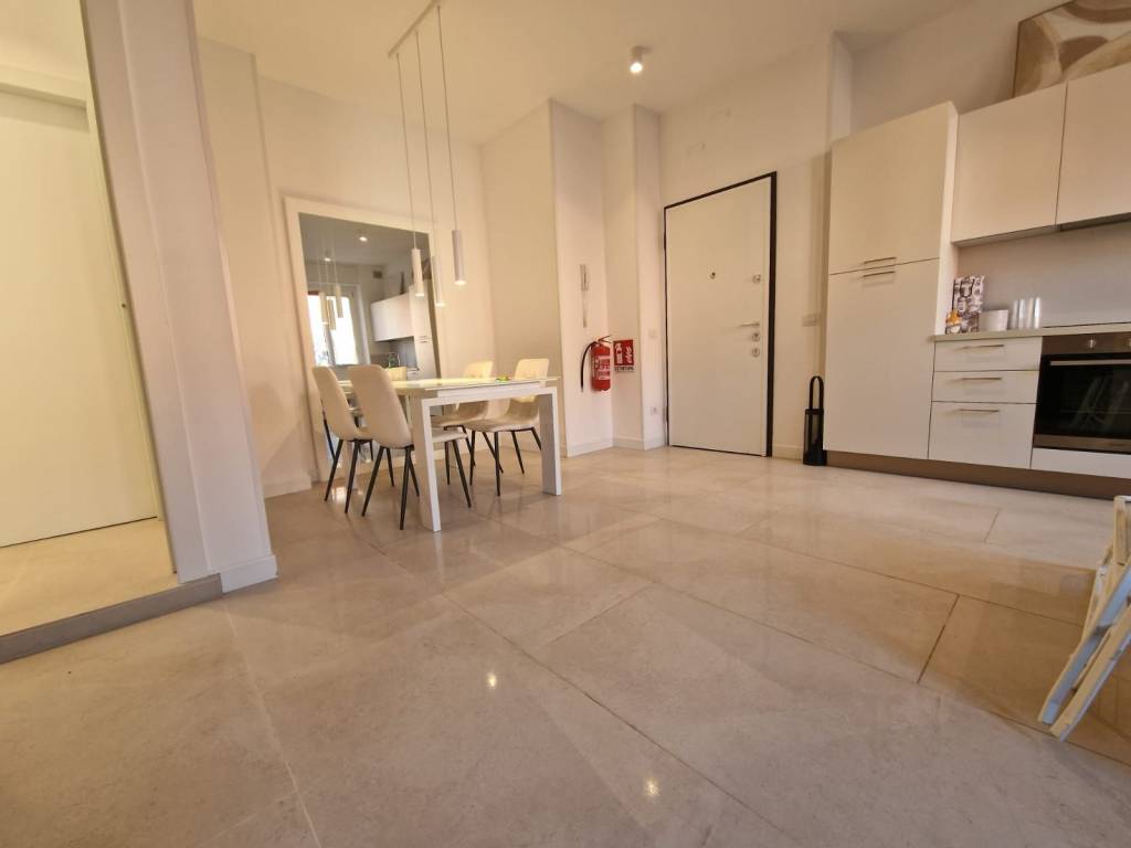 appartamento in vendita a Milano in zona Porta Vittoria