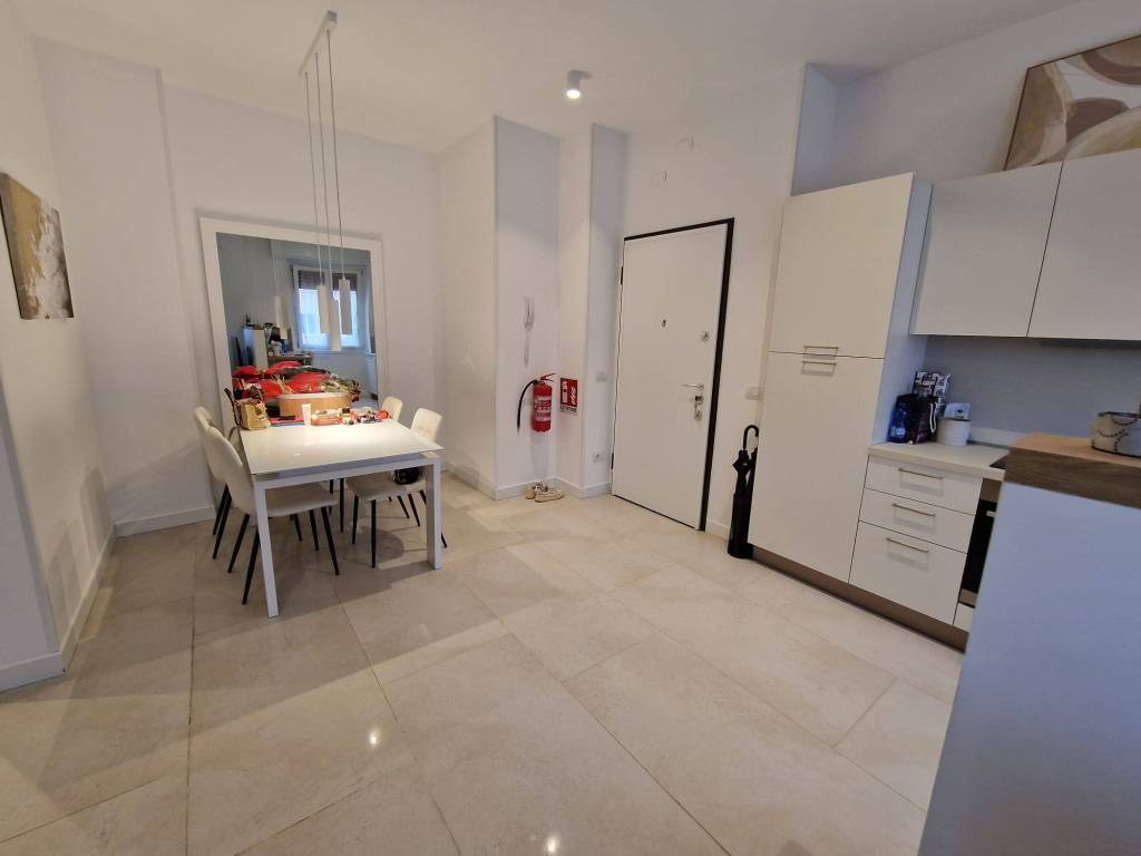 appartamento in vendita a Milano in zona Corvetto