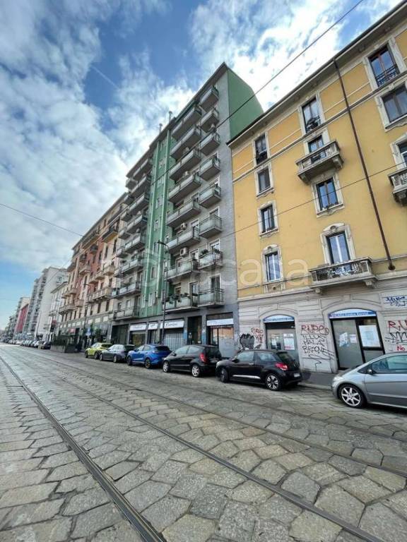 appartamento in vendita a Milano in zona Porta Ticinese