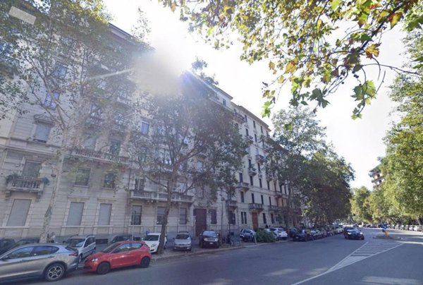 appartamento in vendita a Milano in zona Sempione