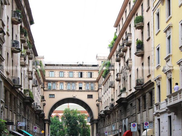 appartamento in vendita a Milano in zona Guastalla