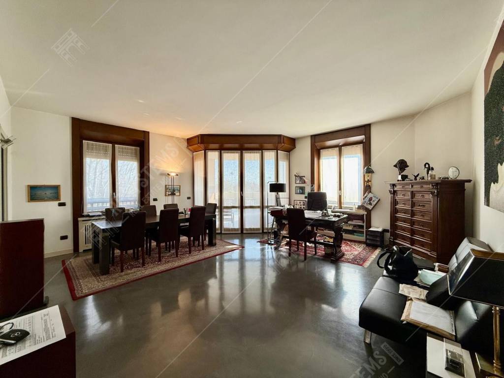 appartamento in vendita a Milano in zona San Siro