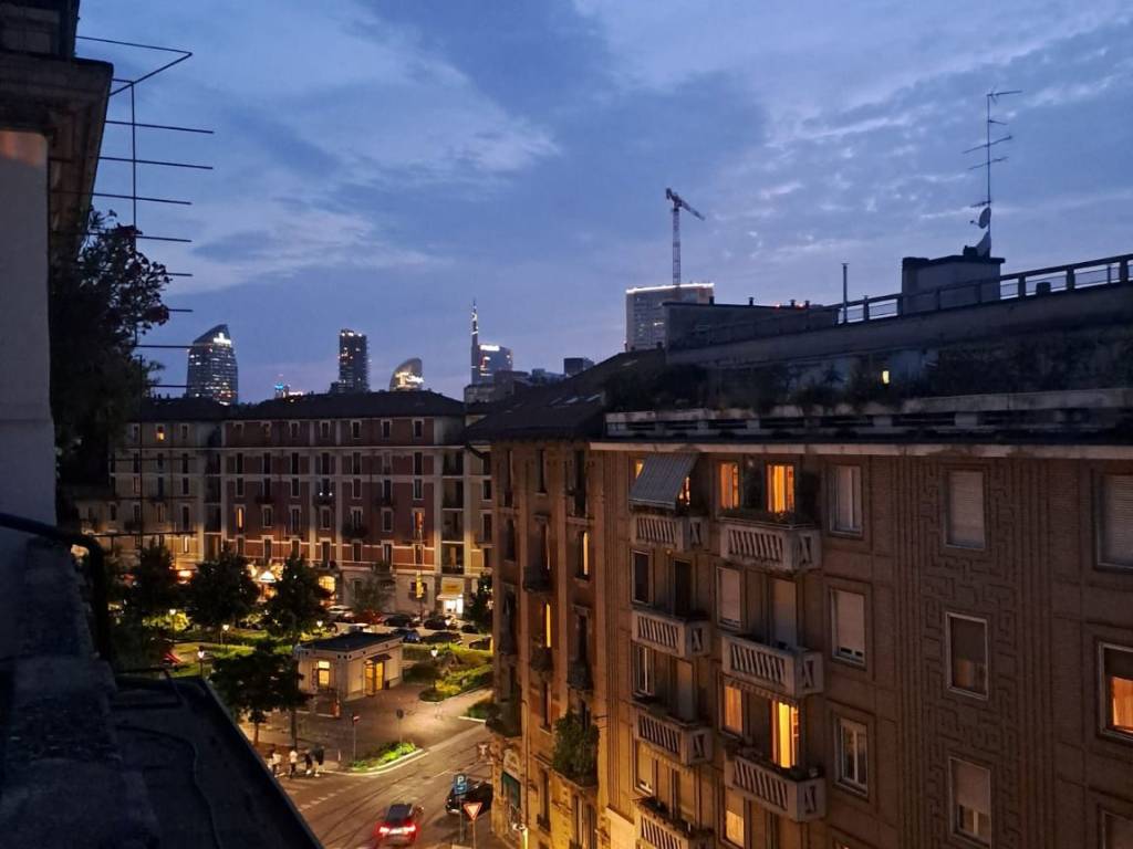 appartamento in vendita a Milano in zona Centro Direzionale