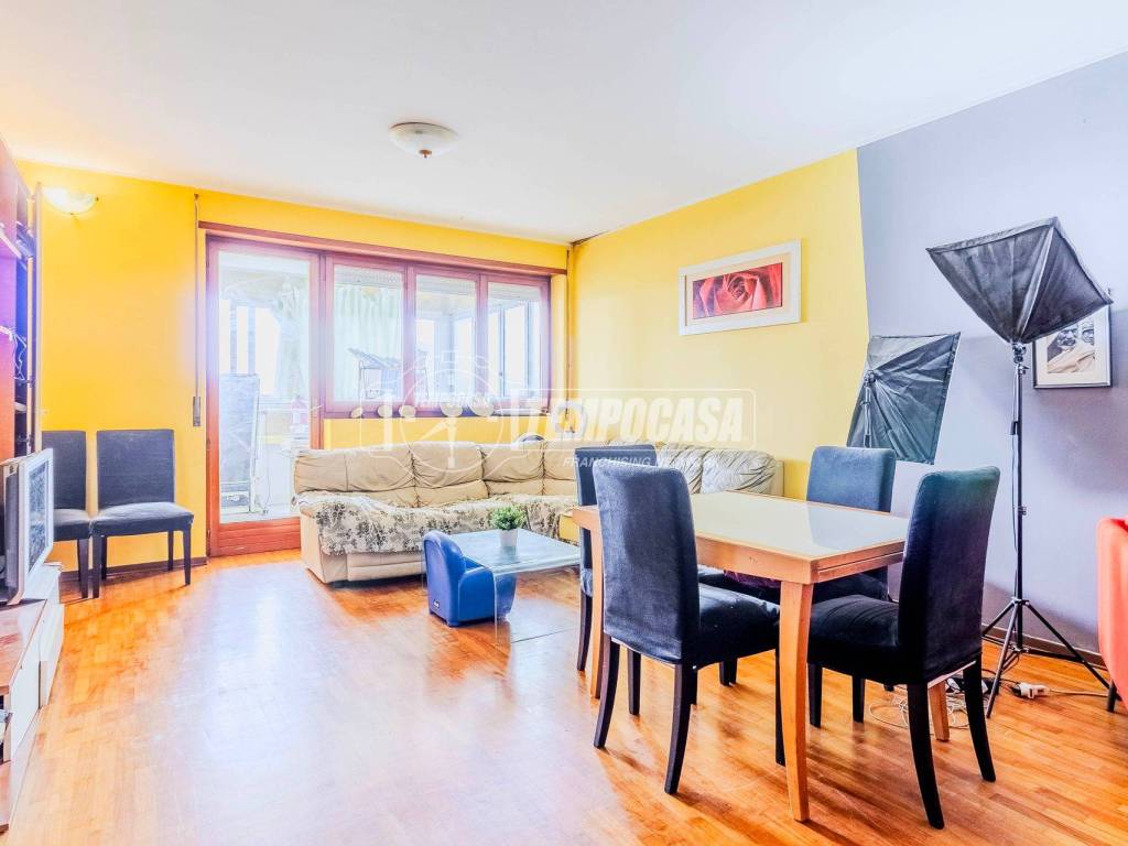 appartamento in vendita a Milano in zona Piazzale Lodi