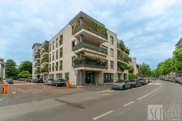 appartamento in vendita a Milano in zona Porta Ticinese