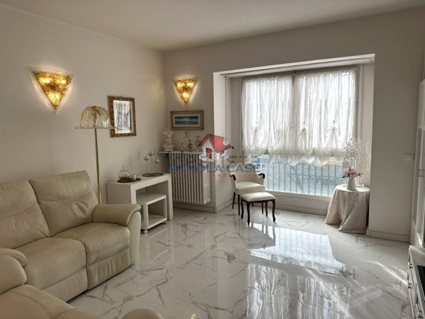 appartamento in vendita a Milano in zona Gallaratese
