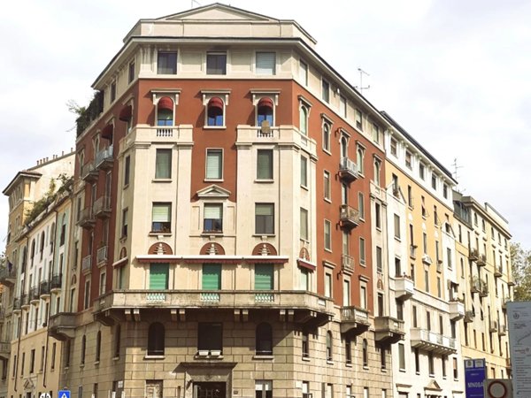 appartamento in vendita a Milano in zona Sempione