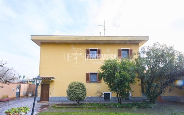 casa indipendente in vendita a Milano