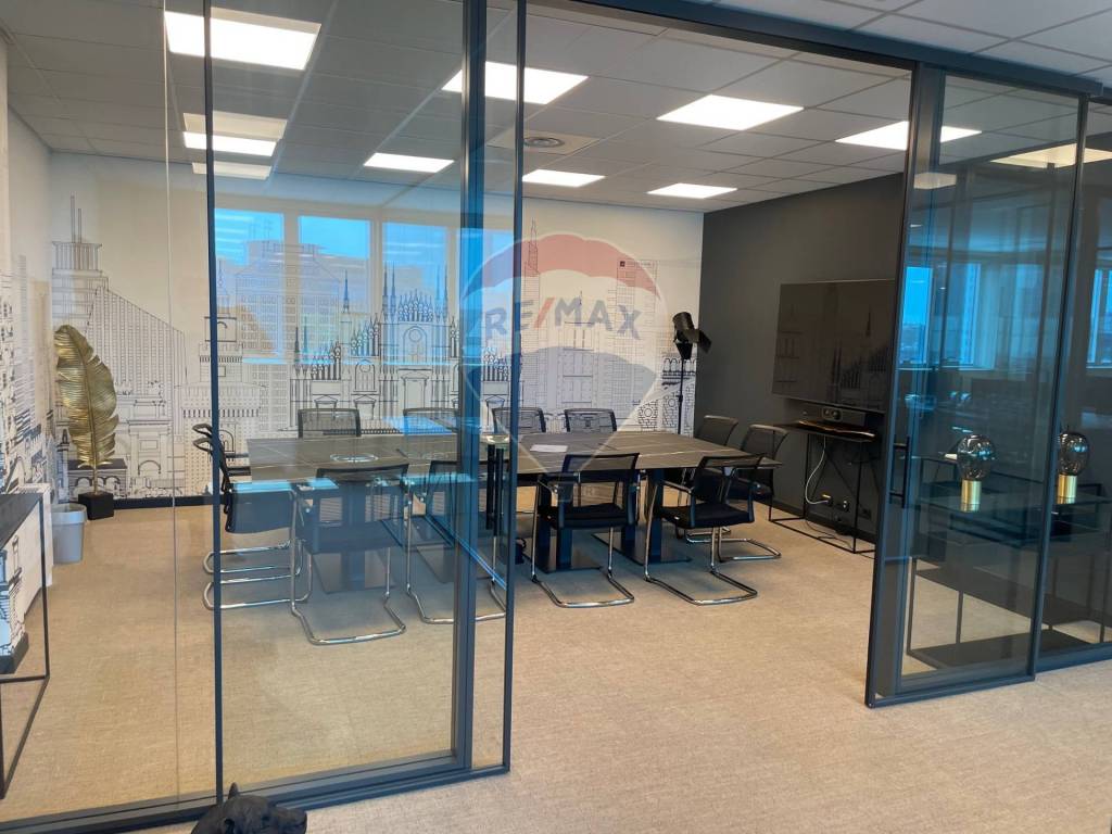 ufficio in vendita a Milano in zona Vialba
