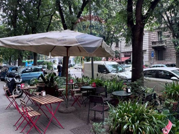 negozio in vendita a Milano in zona Isola