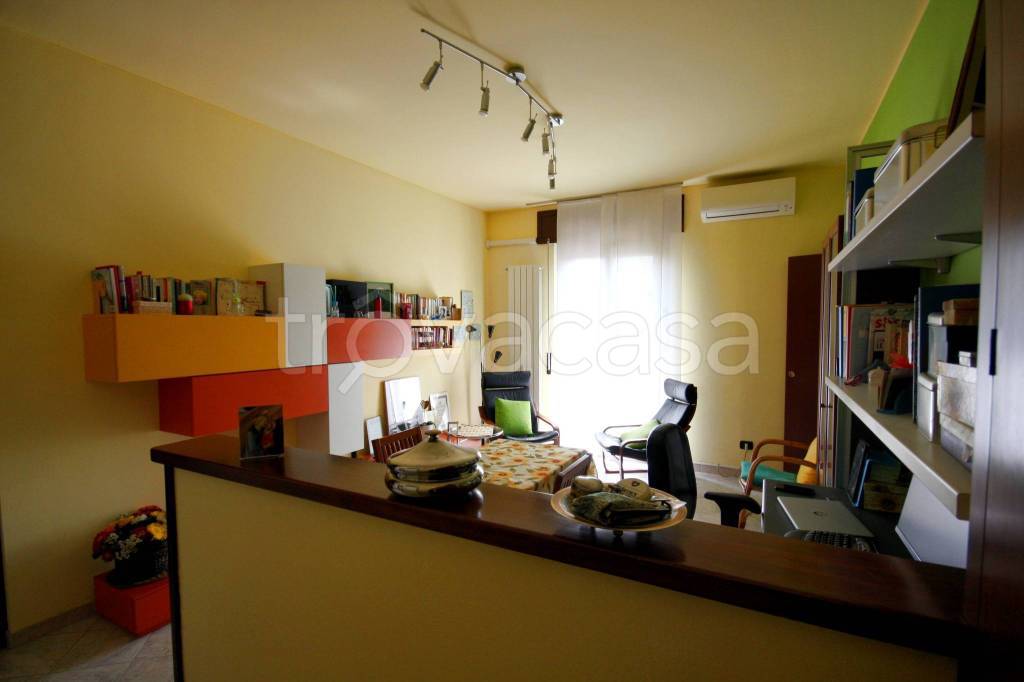 appartamento in vendita a Milano in zona Corvetto