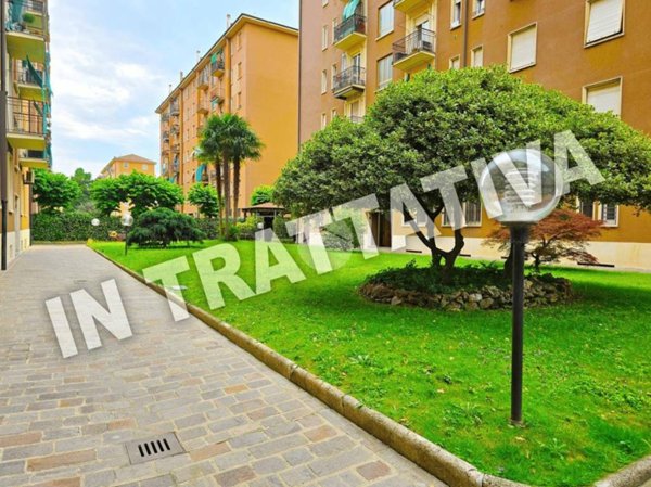 appartamento in vendita a Milano in zona Prato Centenaro