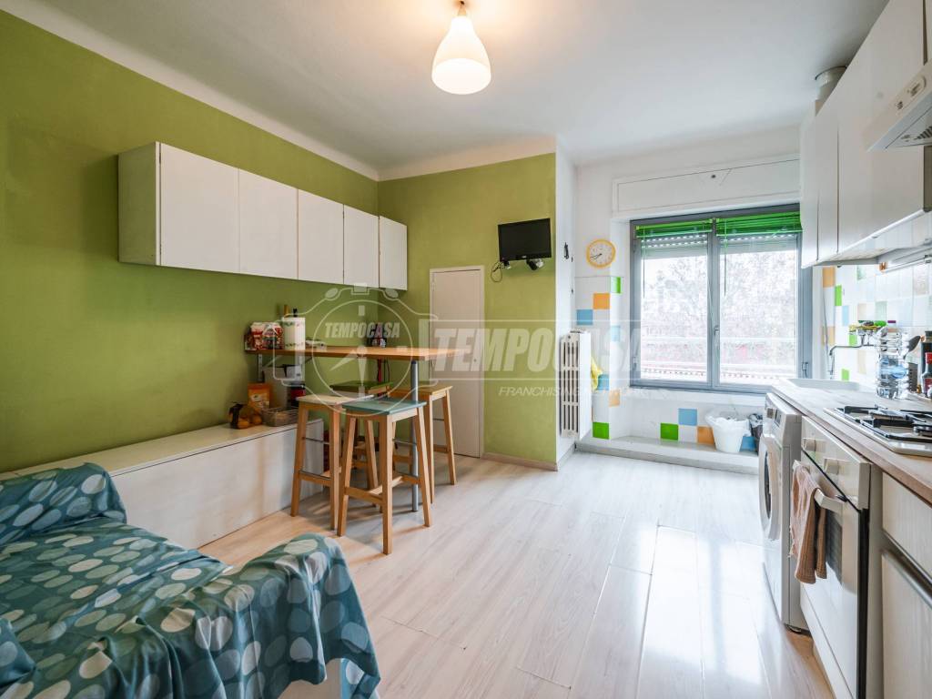 appartamento in vendita a Milano in zona Sant'Ambrogio